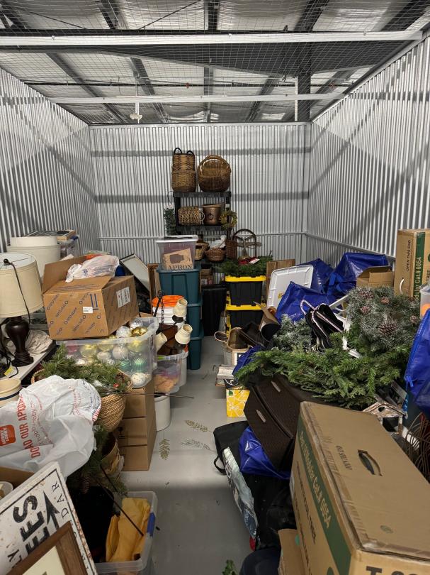 Storage Unit Auction in Fort Wayne, IN at Fort Wayne Storage ends on